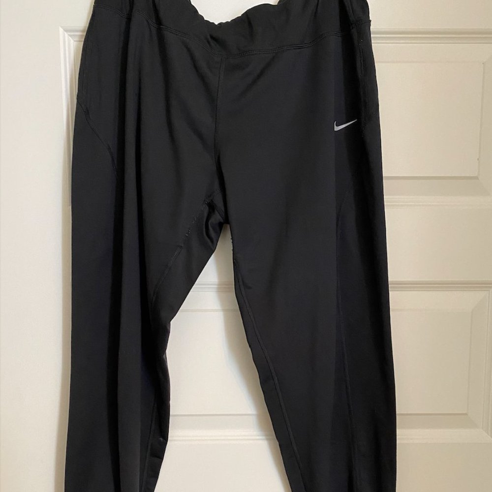 NIKE Dri-Fit Joggers XL